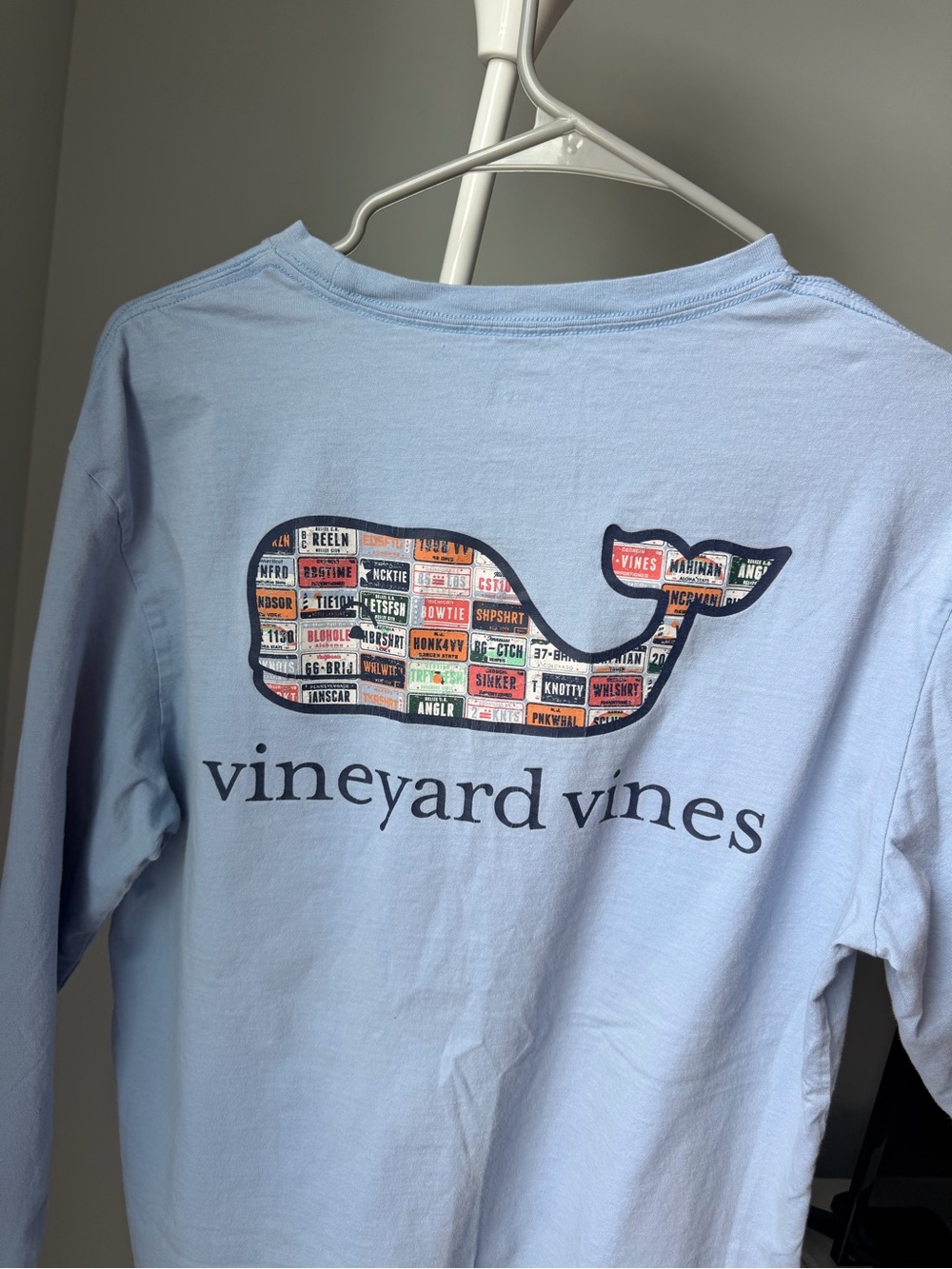 Vineyard Vines Unisex Long-Sleeve Whale Logo Tee - Light Blue size Small